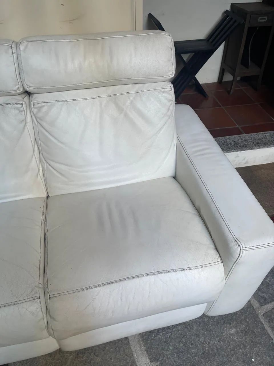 Sofá de Couro Branco 3 Lugares com Encosto Reclinável - Super Confortável - Foto 3