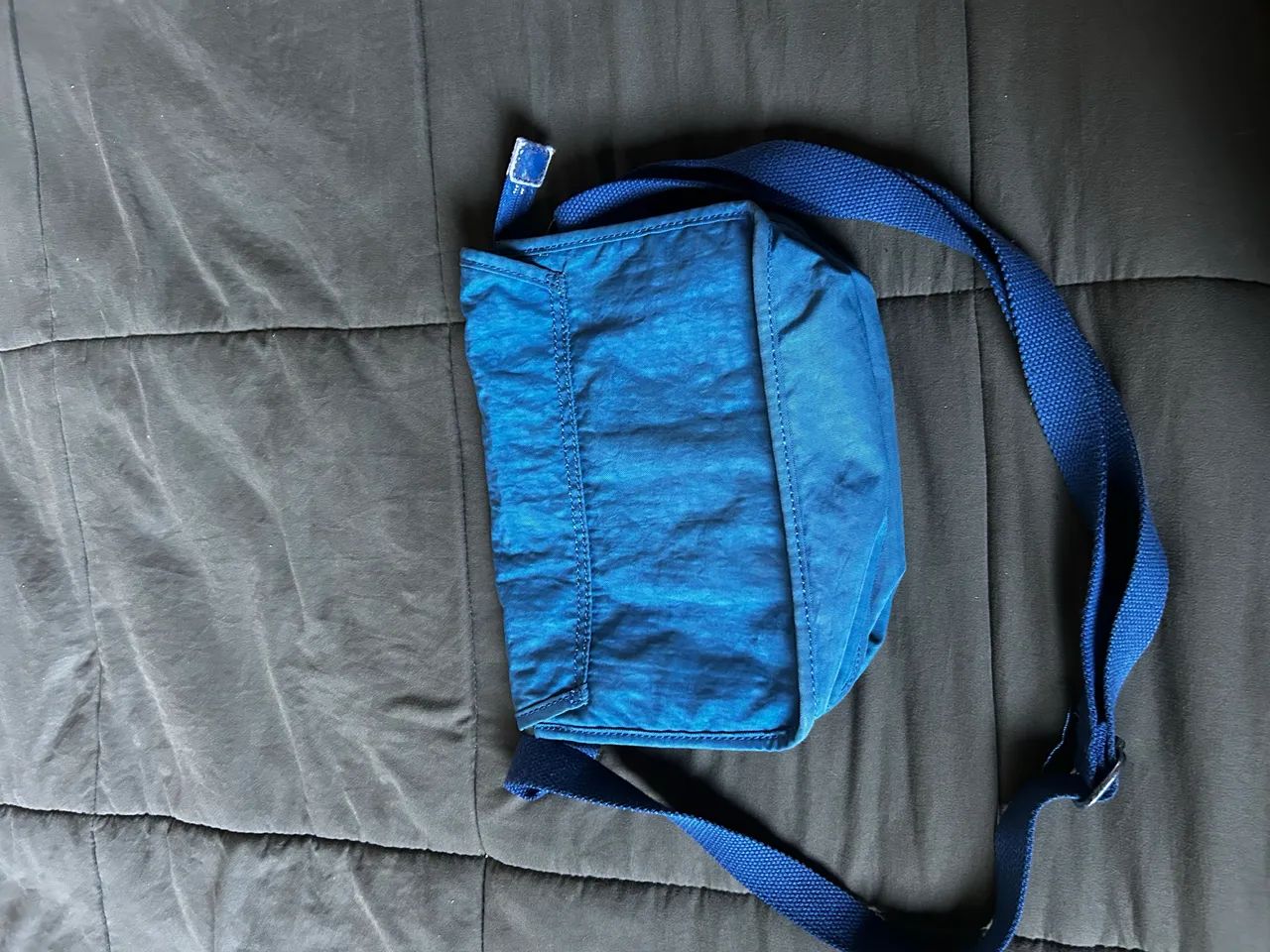 Bolsa de ombro azul marinho Kipling  - Foto 2