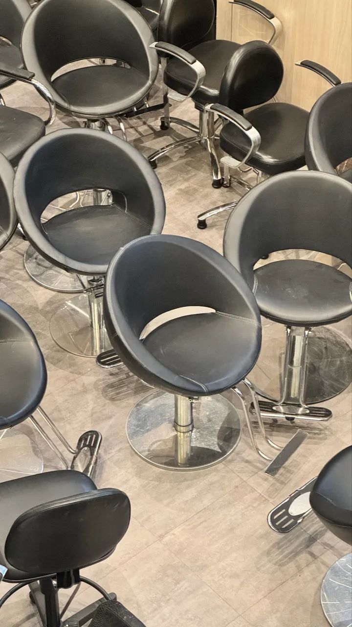 Vendo cadeiras de cabeleireiro  - Foto 4