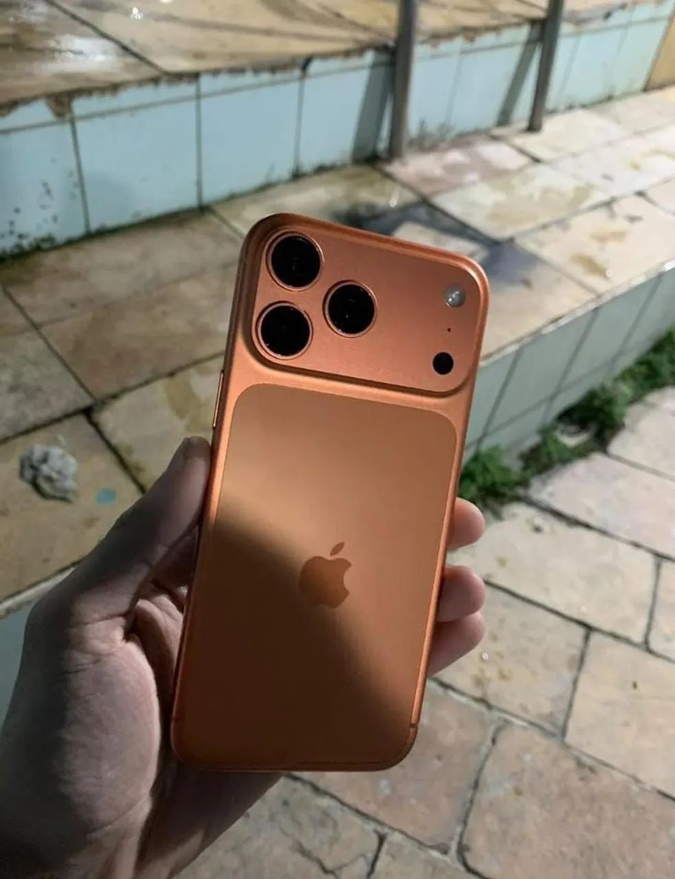 iPhone 17 pro Max laranja 