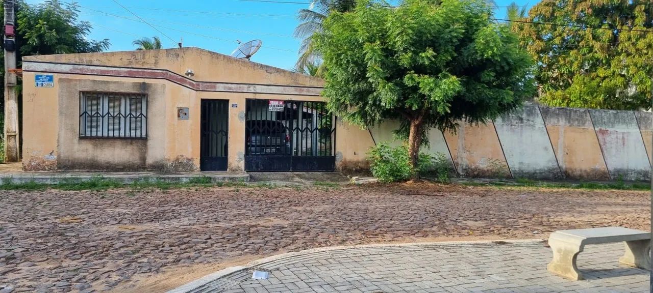Casa com terreno grande - Foto 2