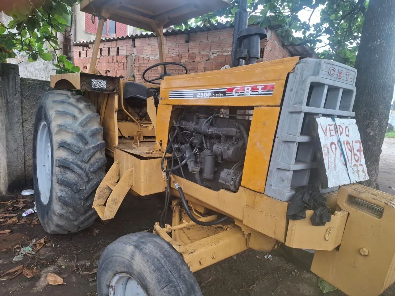 TRATOR CBT 1992 2500