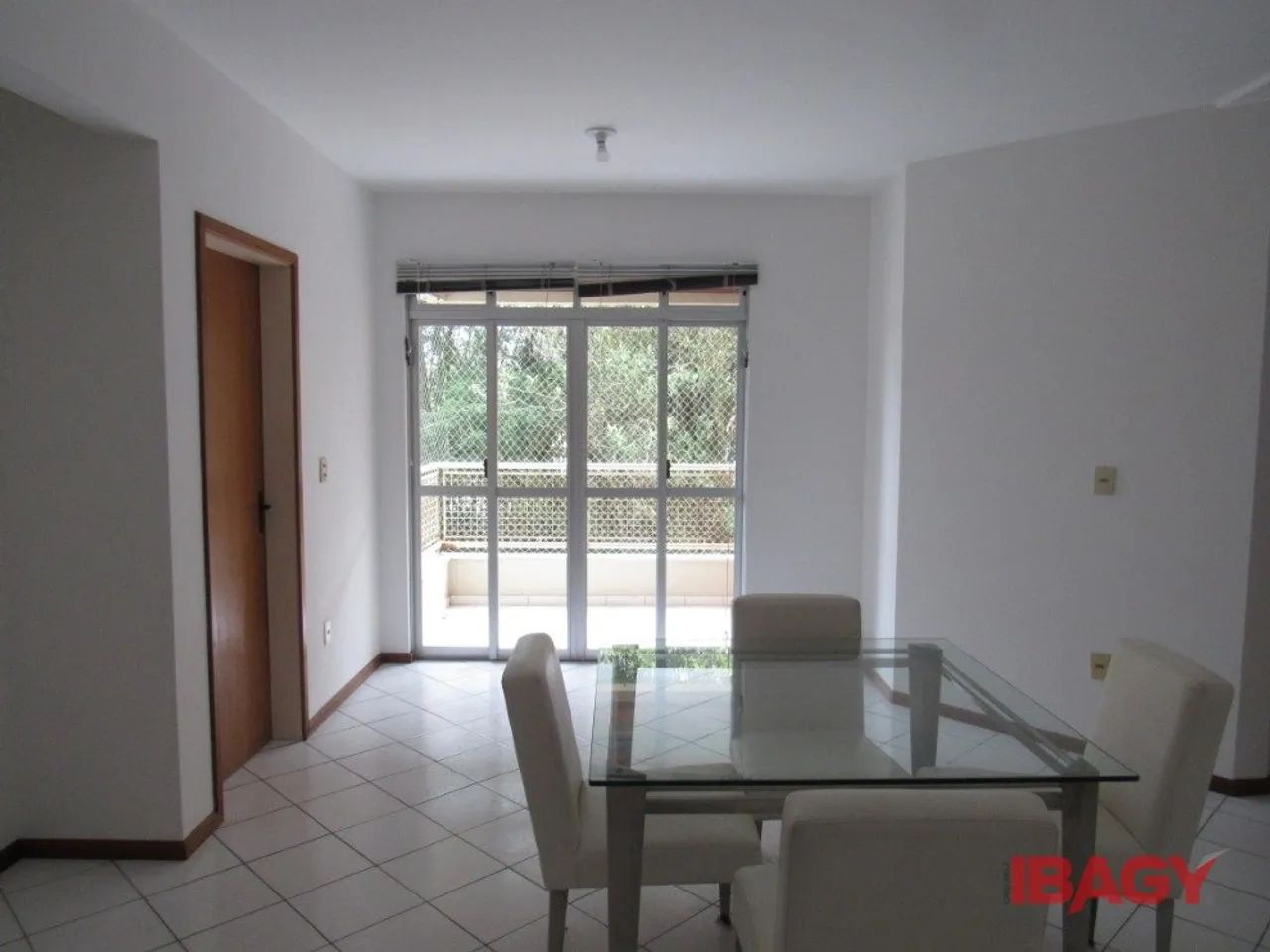 Excelente Apartamento 2 dormitório(s) em Coqueiros - Florianópolis - Foto 3
