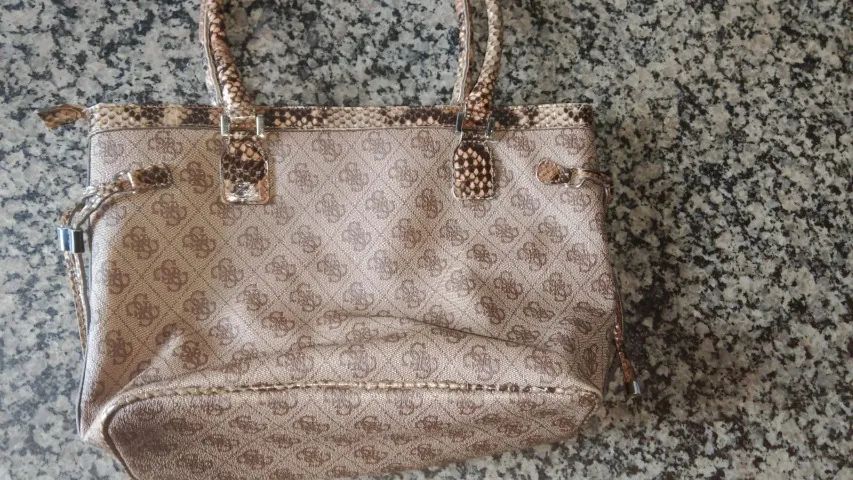 Bolsa Guess Est.1981 - Foto 3