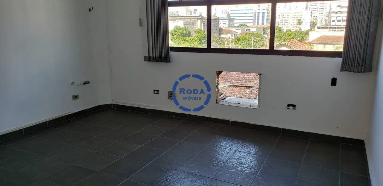 Explore esta oportunidade imperdível de locação de uma sala comercial com 56m² com 1 vaga 