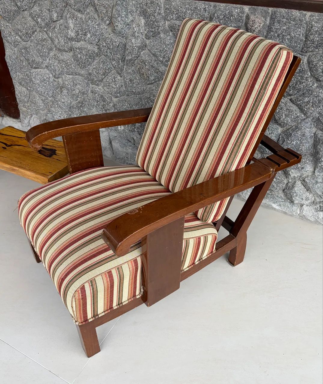 Poltronas antigas com capa novas