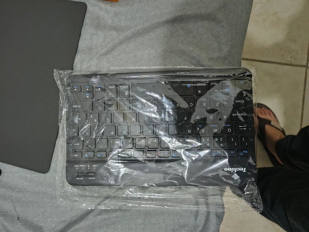 Tablet techino com capa protetora,teclado e mouse  - Foto 2
