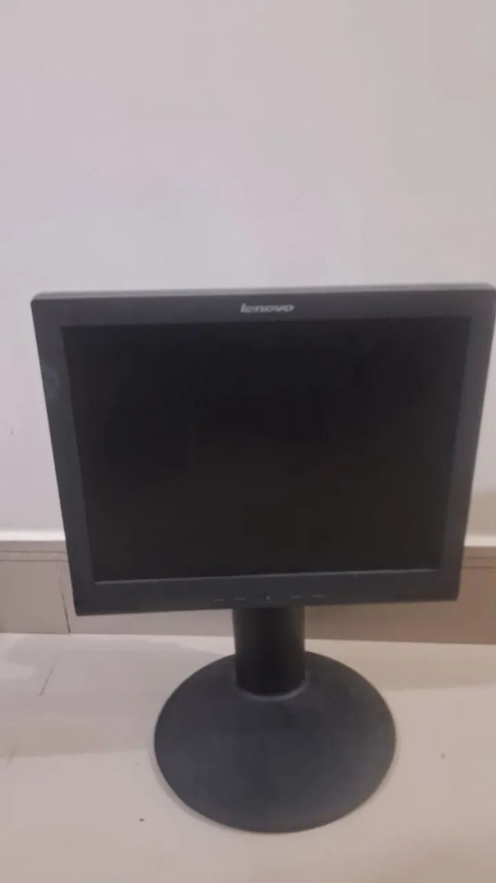 Monitor Lenovo 15 polegadas com Suporte Retrátil Articulado - Funcionando - Foto 5