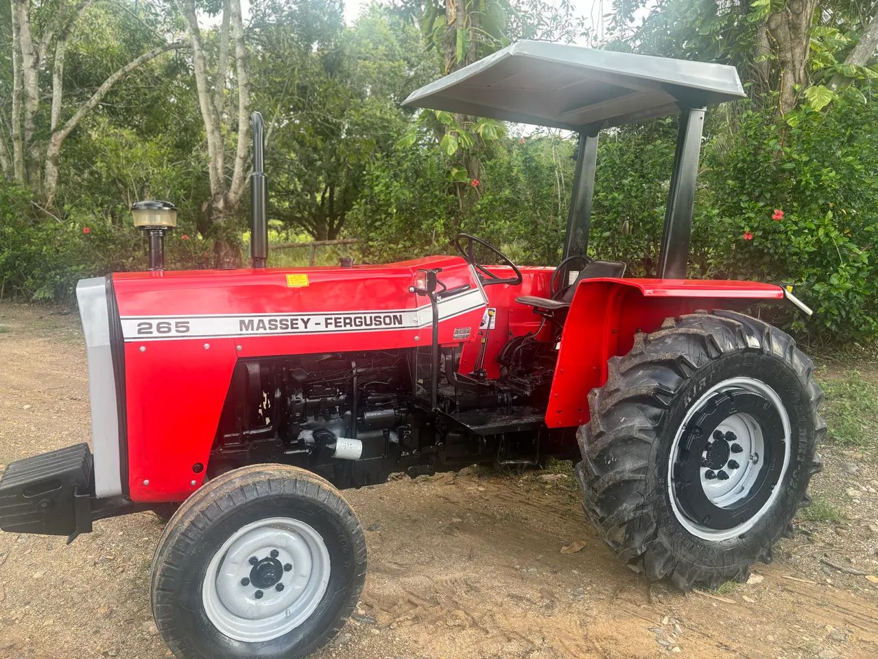 Trator Massey ferguson 