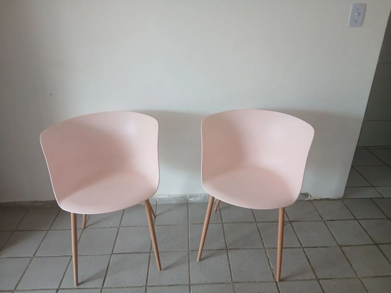 Vendo  duas  cadeiras  - Foto 2