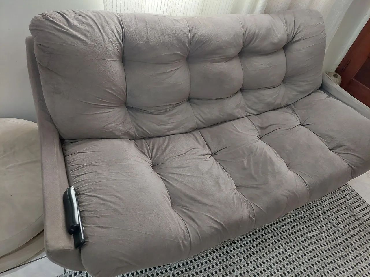 Sofá 2 lugares - excelente oportunidade  - Foto 3