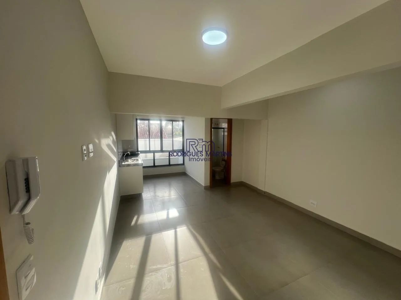 ALUGUEL STUDIO COM ÁREA PRIVATIVA NO CARLOS PRATES - Foto 2
