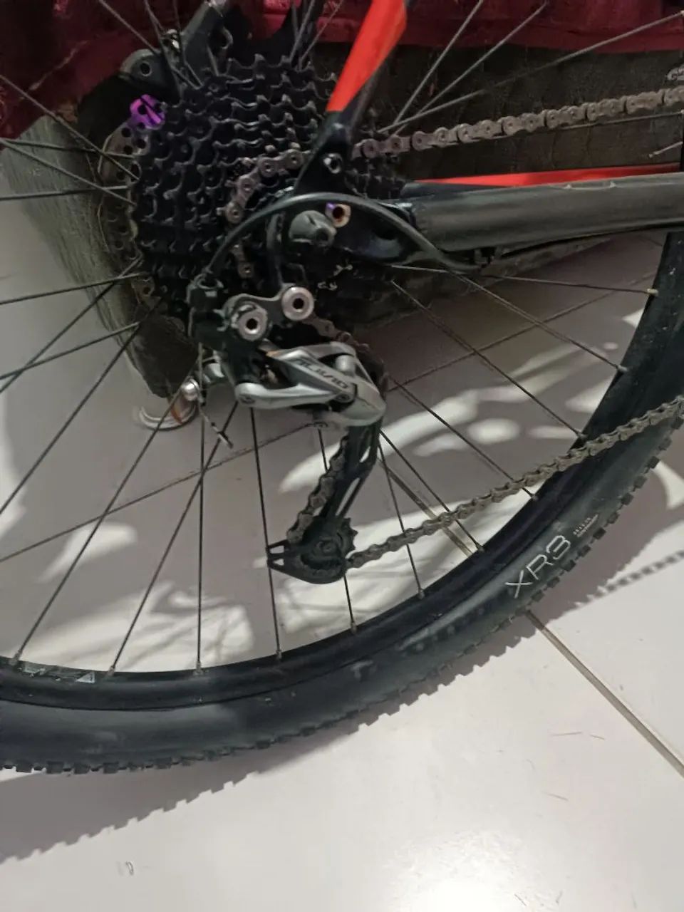 Bicicleta Specialized rockhopper - Foto 2