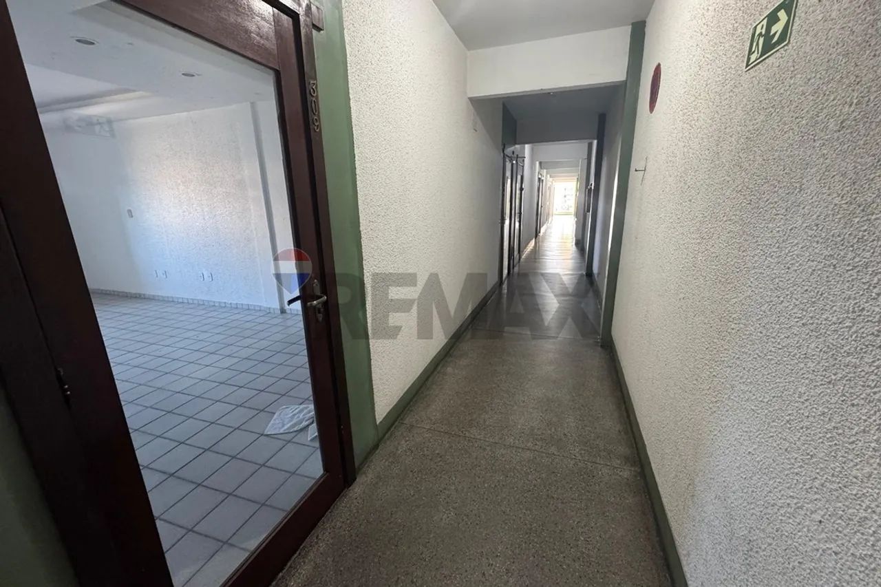 VENDO SALA COMERCIAL CENTRO - Foto 5