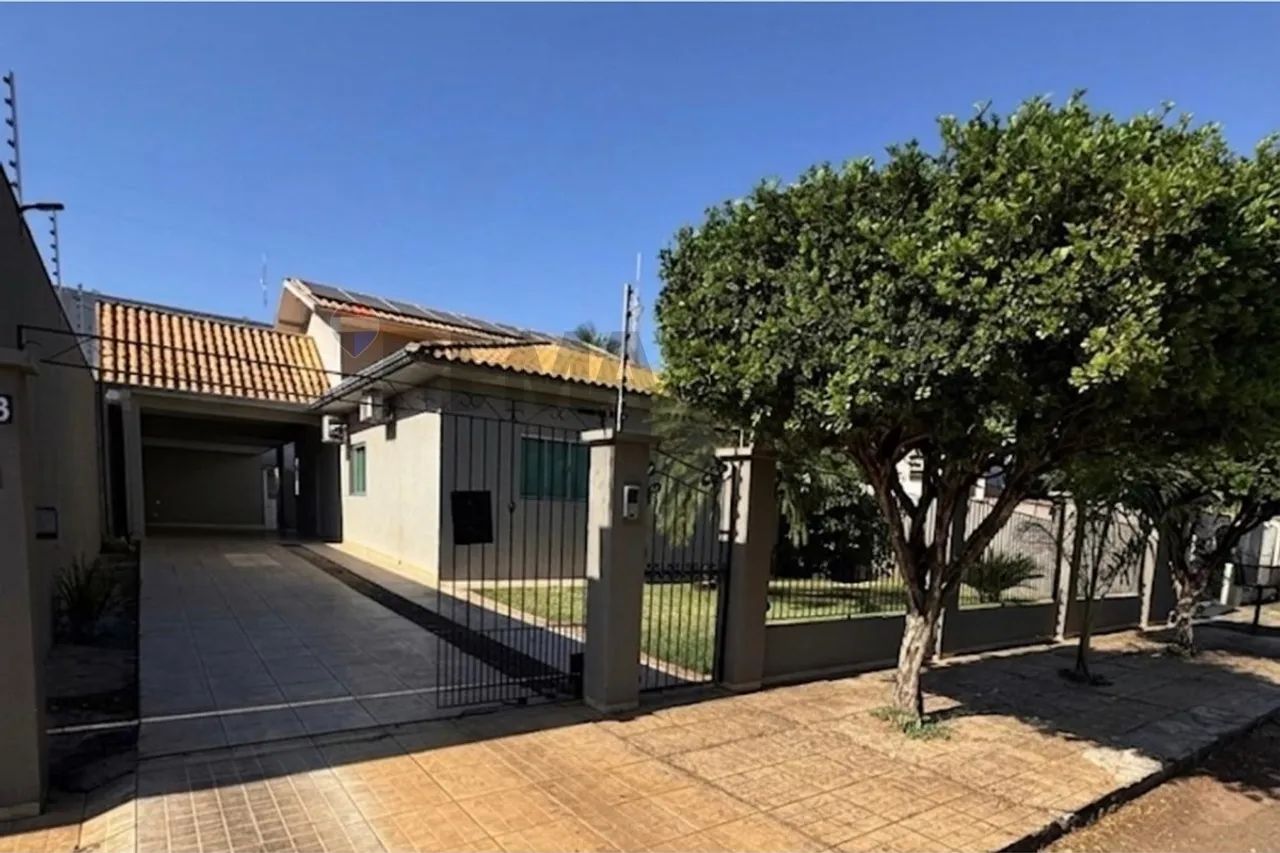 CASA Á VENDA EM TANGARÁ DA SERRA-MT