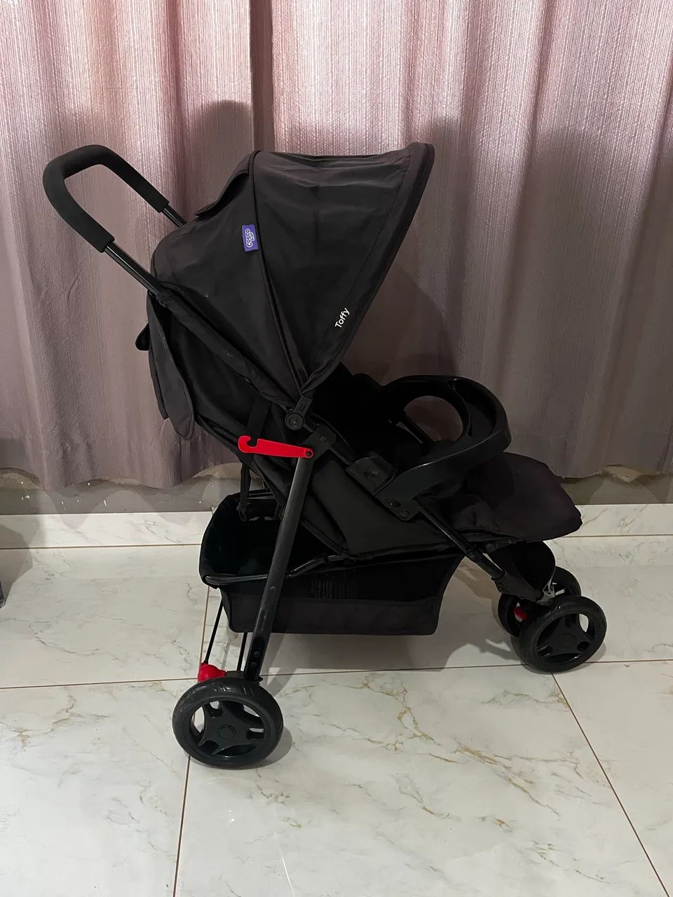 Carrinho de Bebê Cosco Kids, Toffy, Preto Absoluto - Foto 3