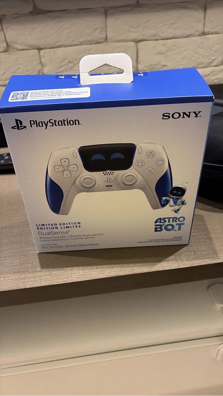 Dualsense Astro Bot
