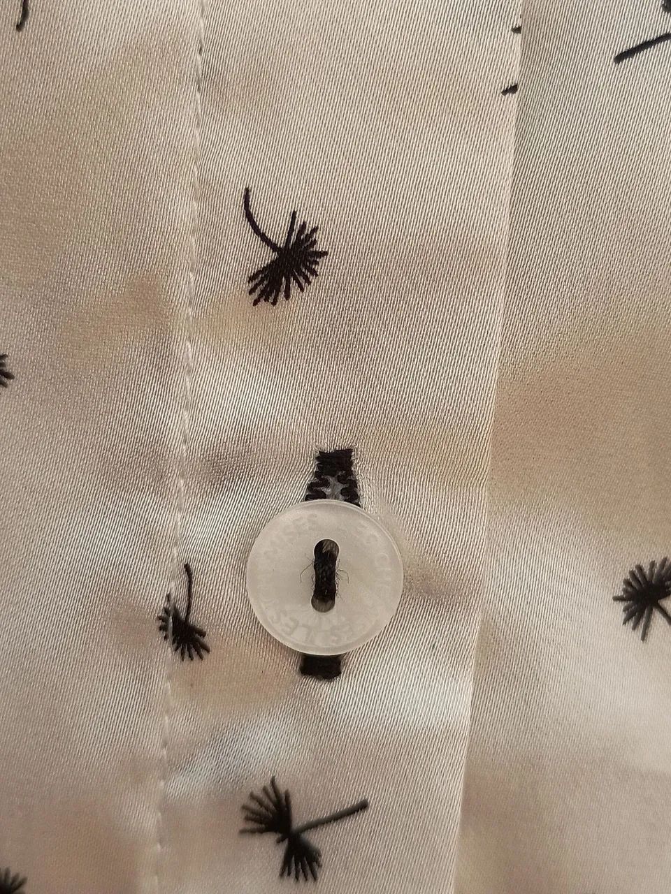 Camisa de grife em seda. - Foto 4