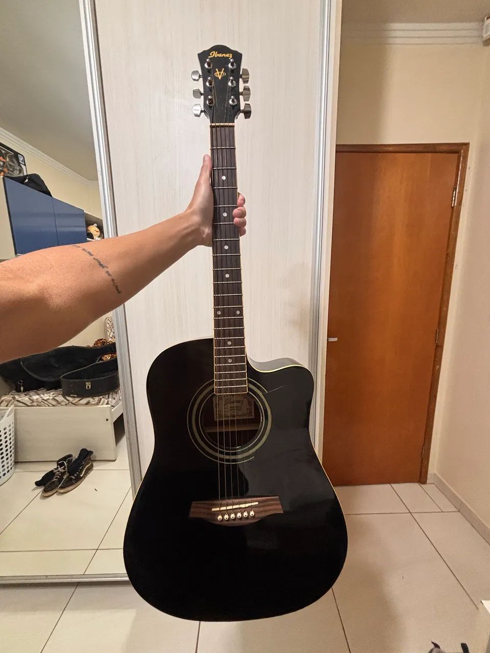 Violão Ibanez V70CE-BK eletroacústico dreadnought importado dos EUA