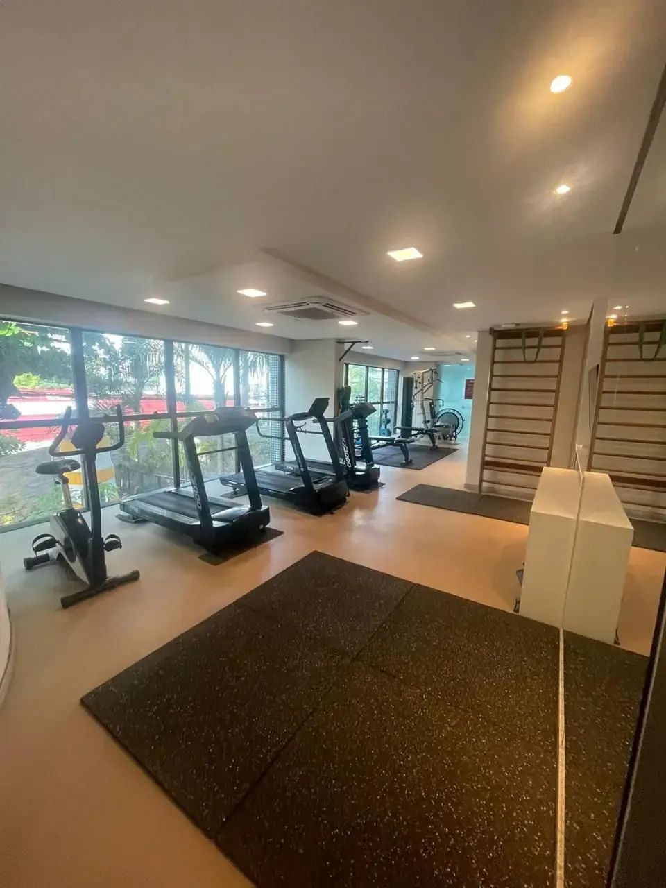 Apartamento Mobiliado com 2 Quartos, Suíte e Ar-Condicionado - Foto 3