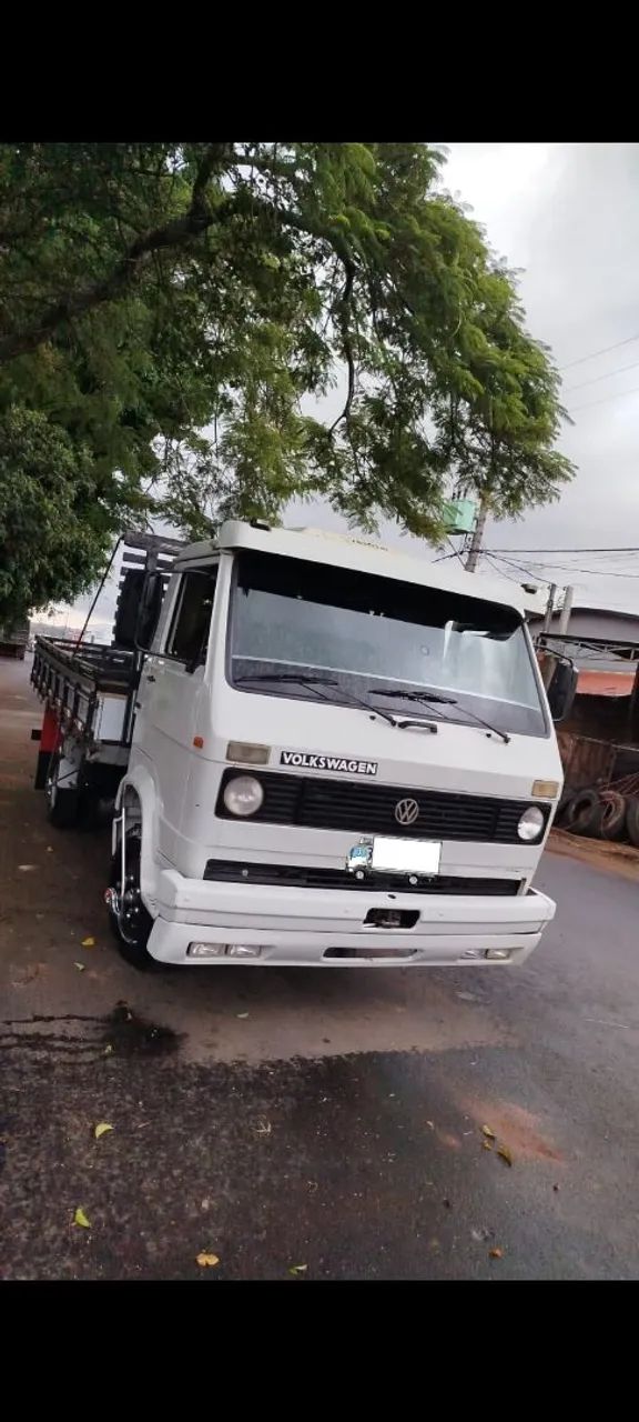 Caminhão 6-90