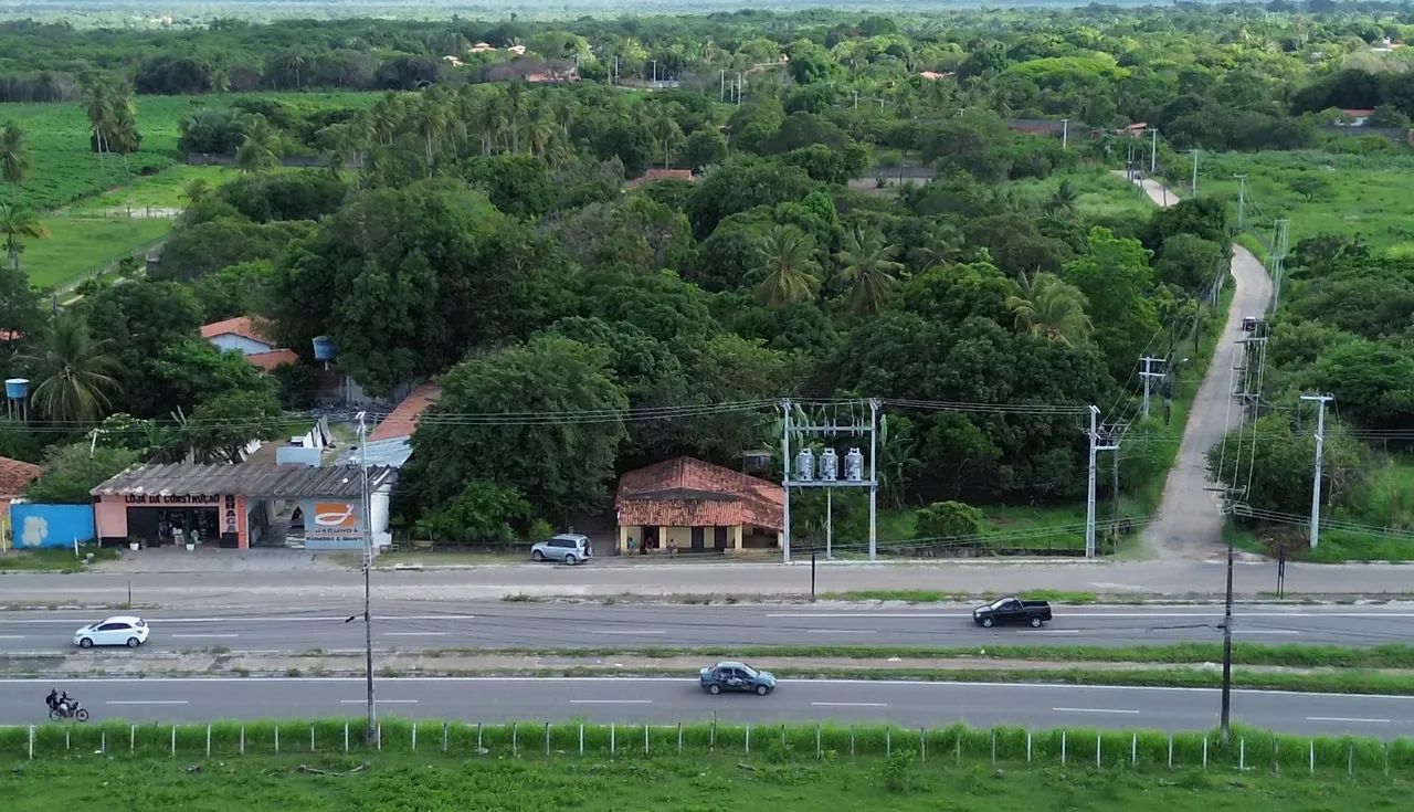 TERRENO AS MARGENS DA CE 040 ENTRE EUSÉBIO E AQUIRAZ, SENTIDO PRAIA.. - Foto 3