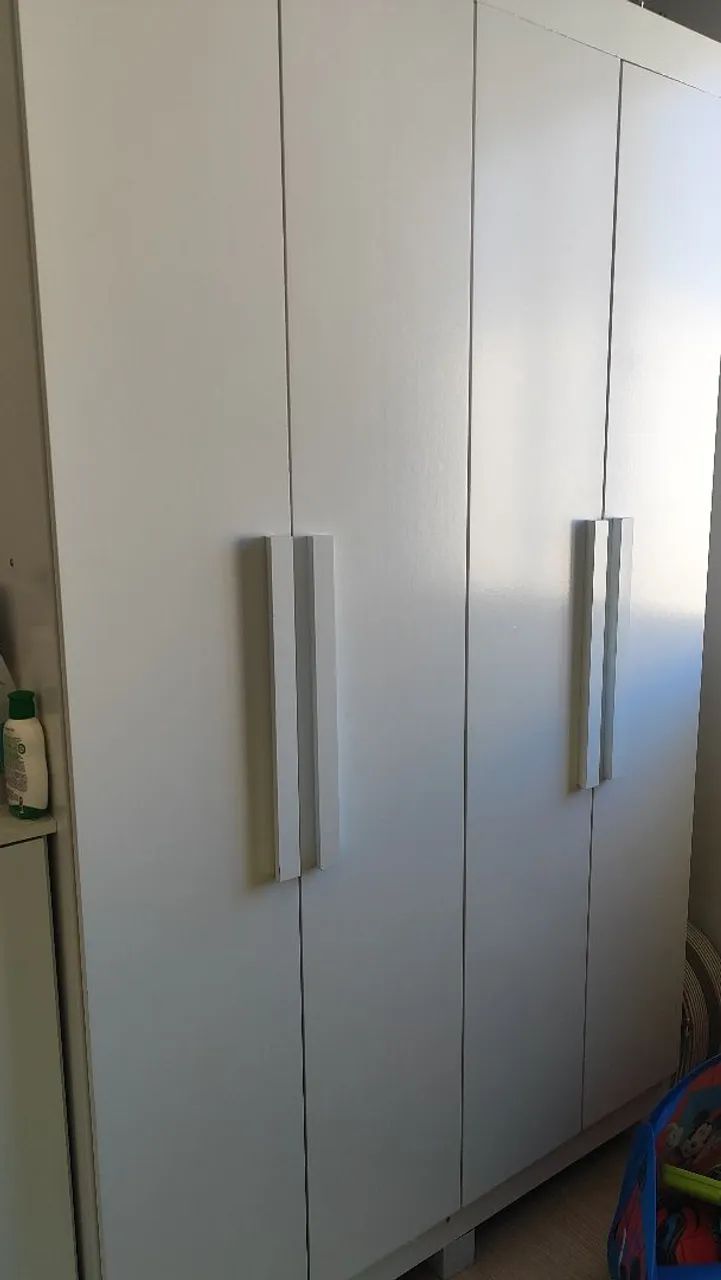 Guarda roupa 4 portas 