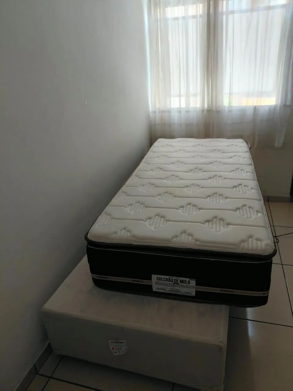 Cama box solteiro nova