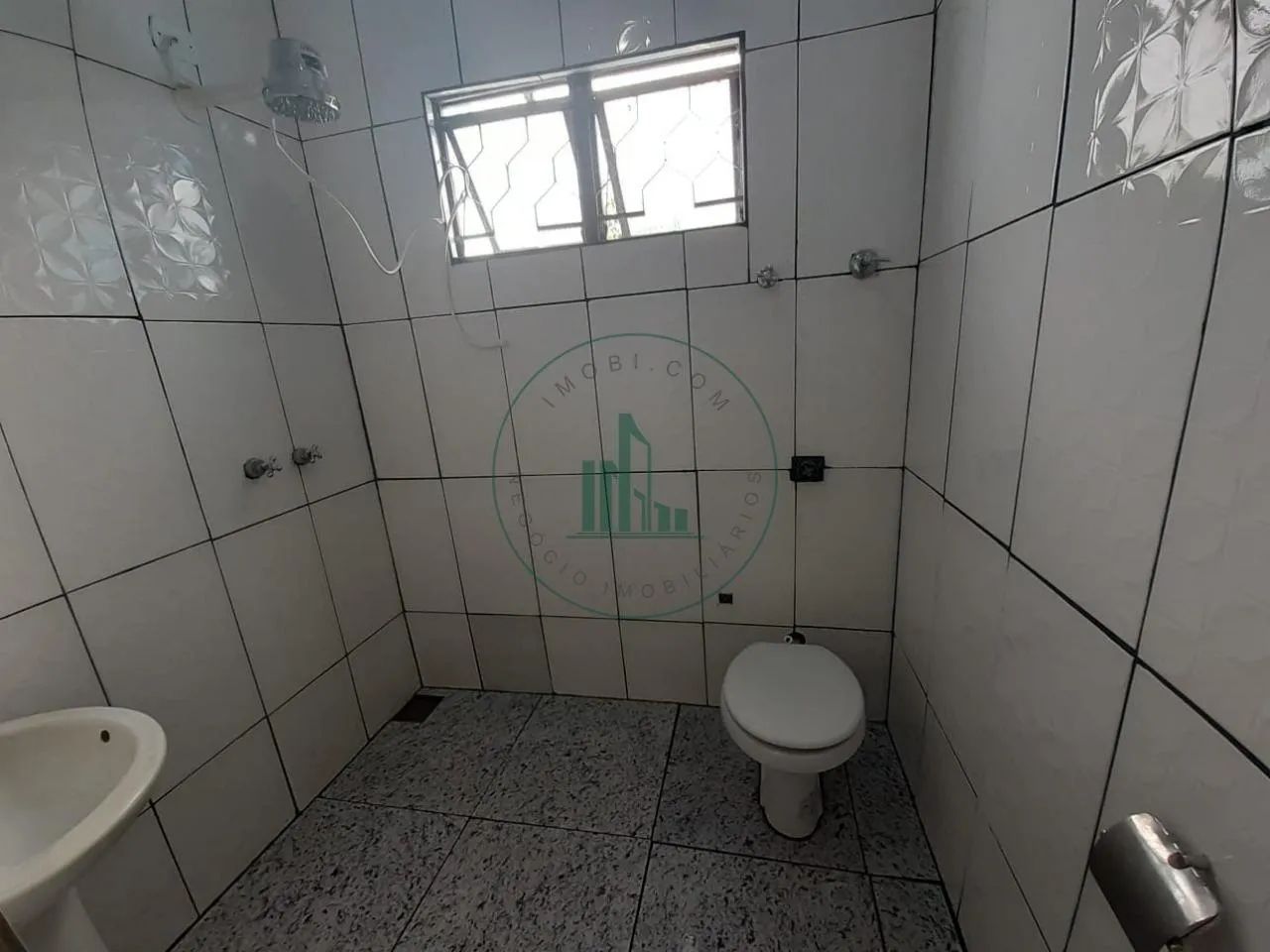 Sobrado amplo em Saltinho com quintal e ótima localizaçã - Foto 5