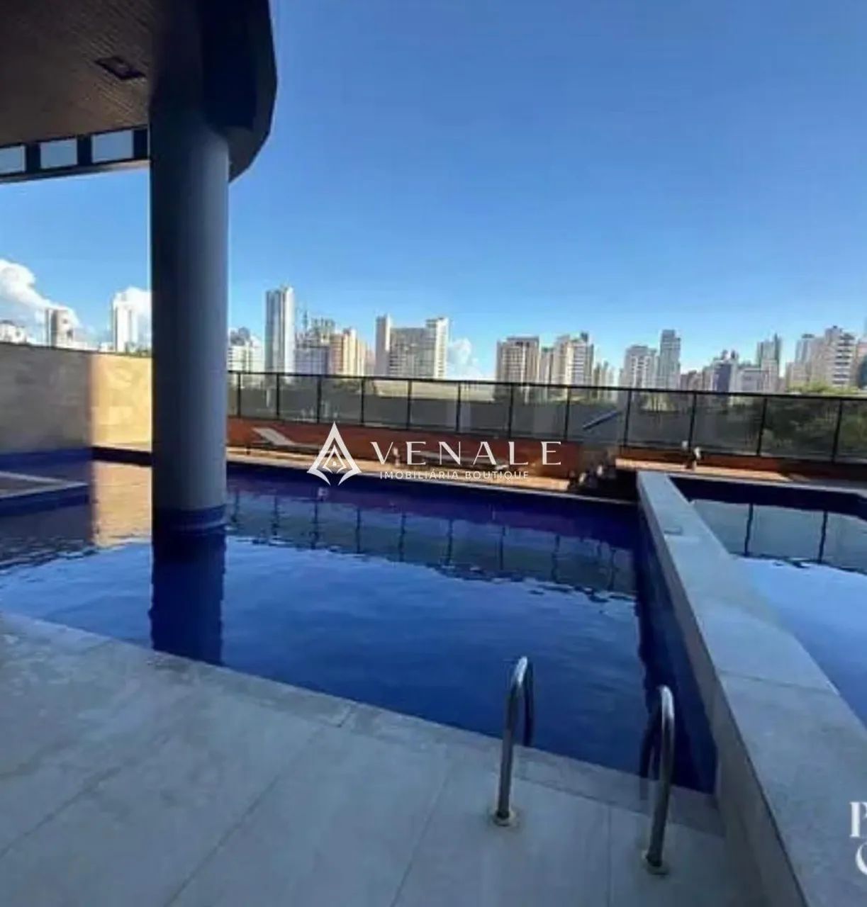 Apartamento à venda em Maringá, Zona 01, com 4 suítes, com 266.64 m² - Foto 2