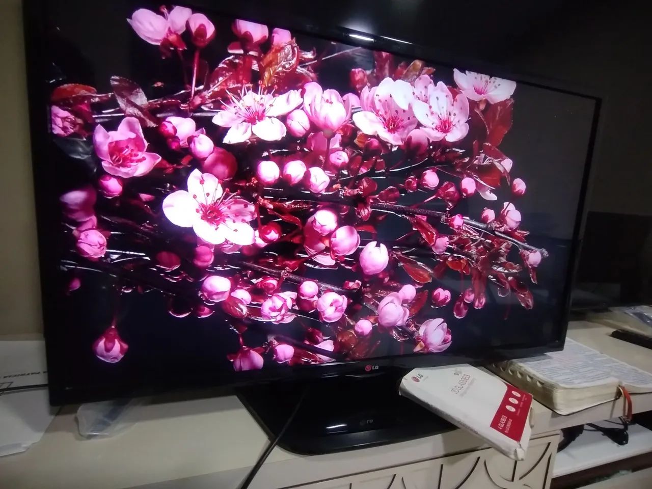 TV LG SMART 32 POLEGADAS PERFEITA 