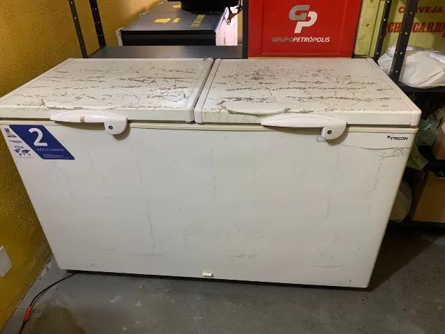 3 freezer seminovos (2 Esmaltec e 1 Fricon)