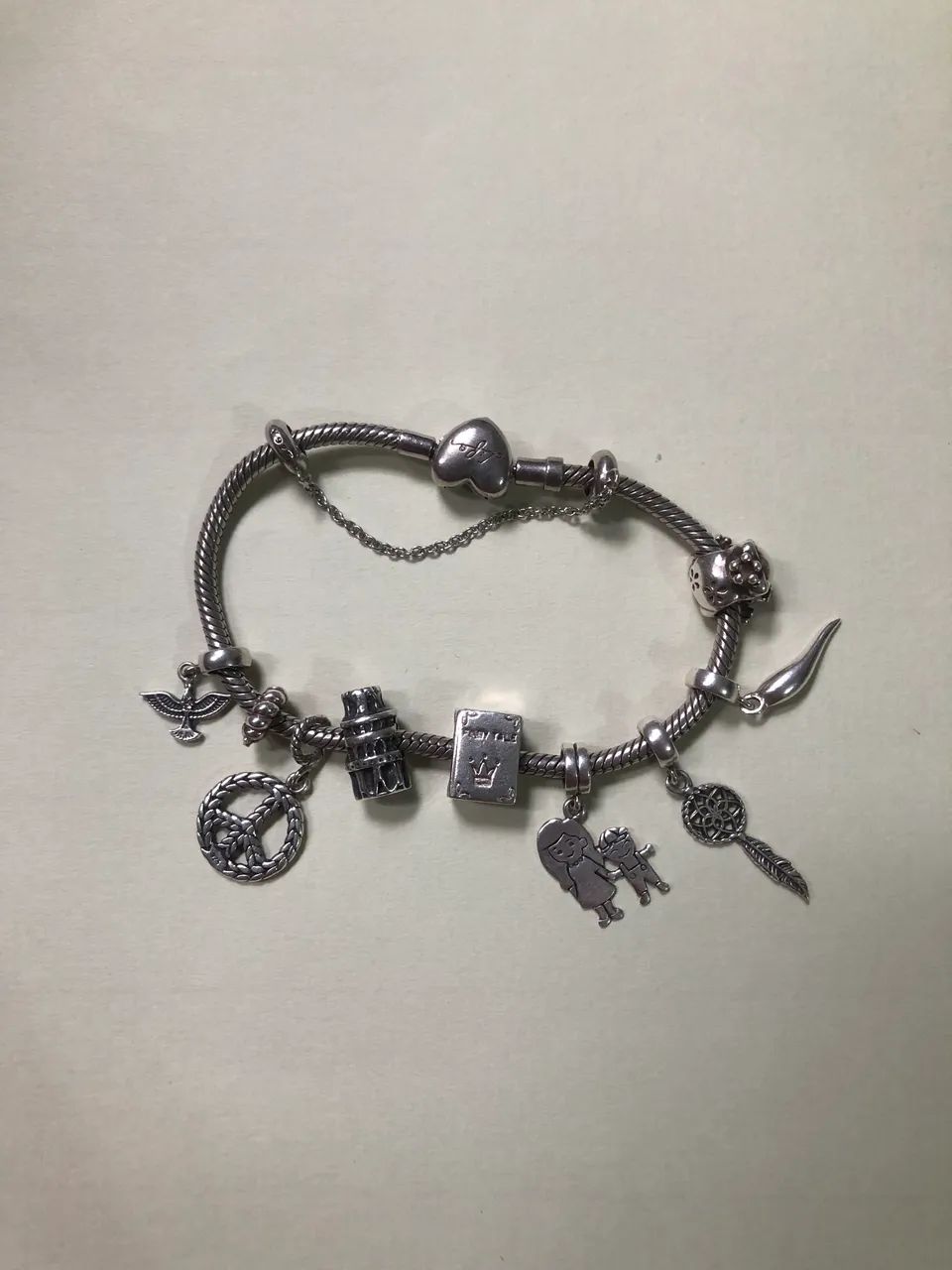 Pulseira vivara fecho coração 18cm com berloques  - Foto 2