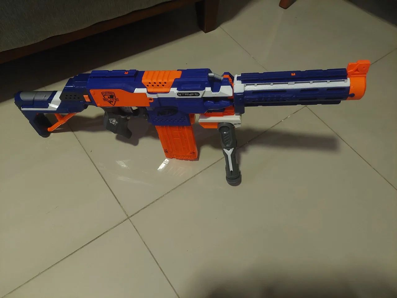 Nerf N-stryke elite stryfe automatica  - Foto 3