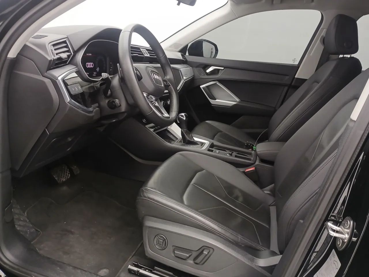 Audi Q5 3.2 FSI V6 Quattro S Tronic, foto 16 de 18