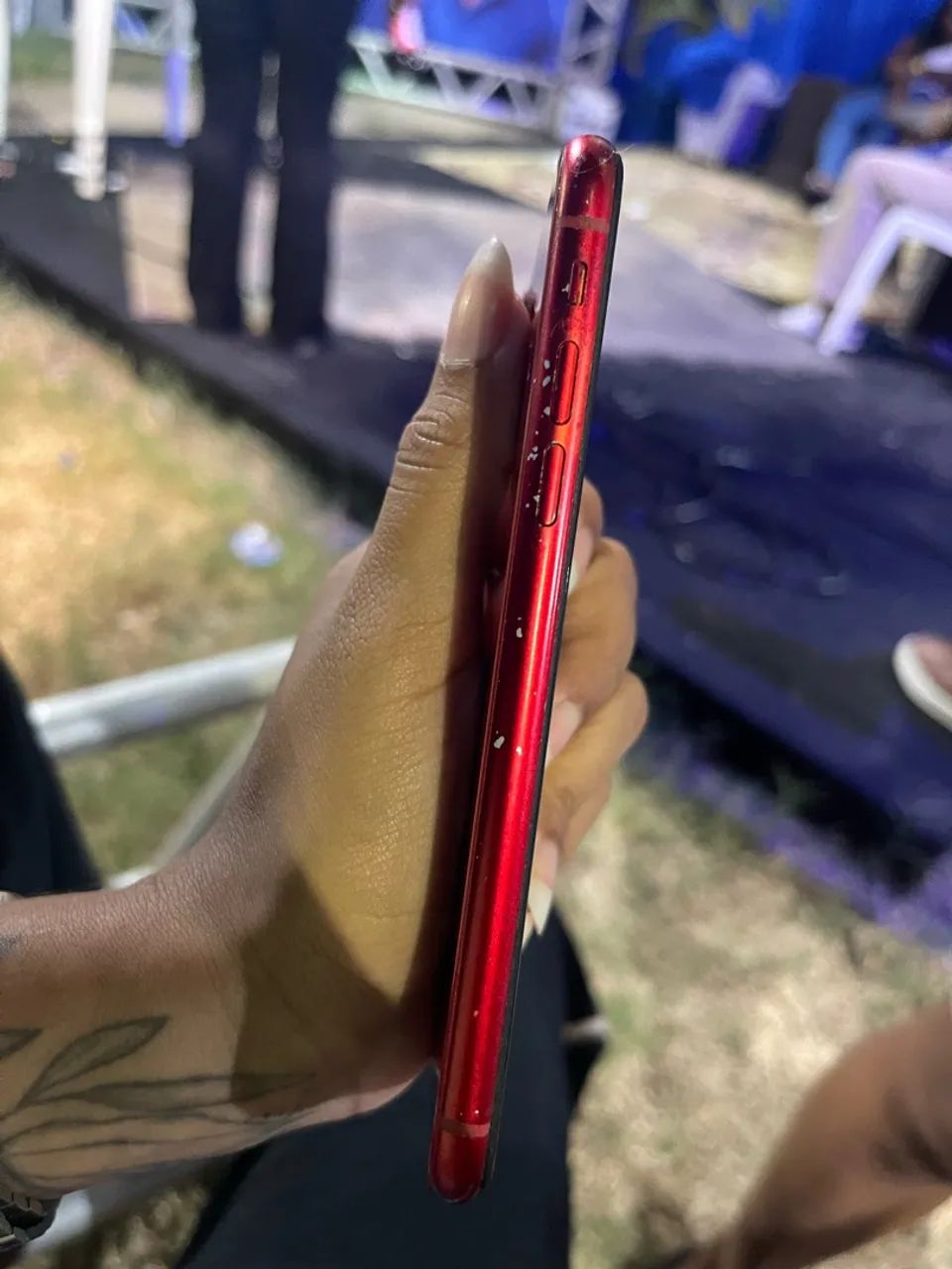 iPhone XR 128GB RED - Foto 4