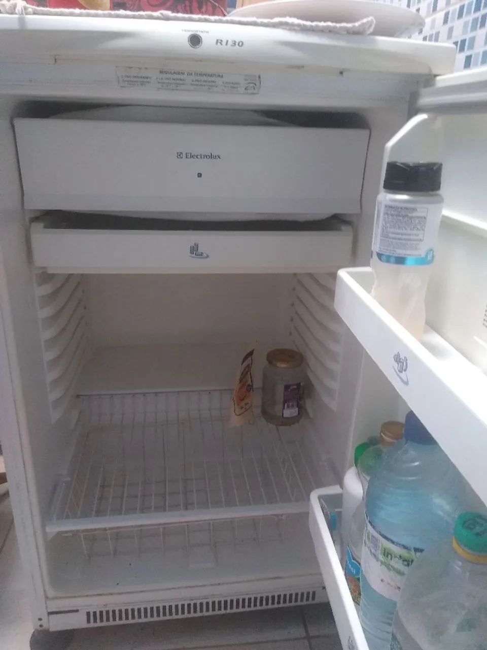 Mini geladeira electrolux em ótimo estado  - Foto 2