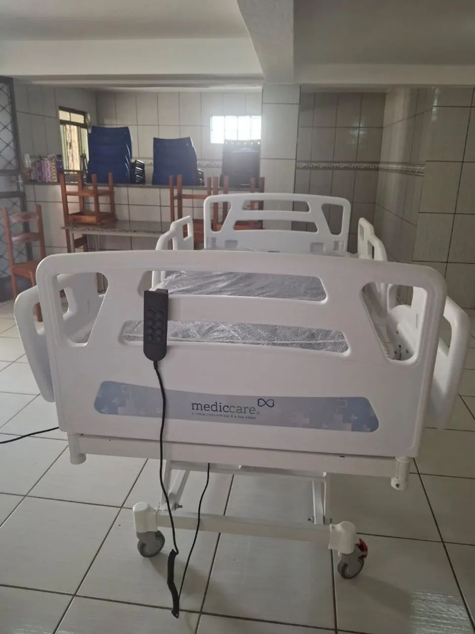 CAMA HOSPITALAR MOTORIZADA  - Foto 3