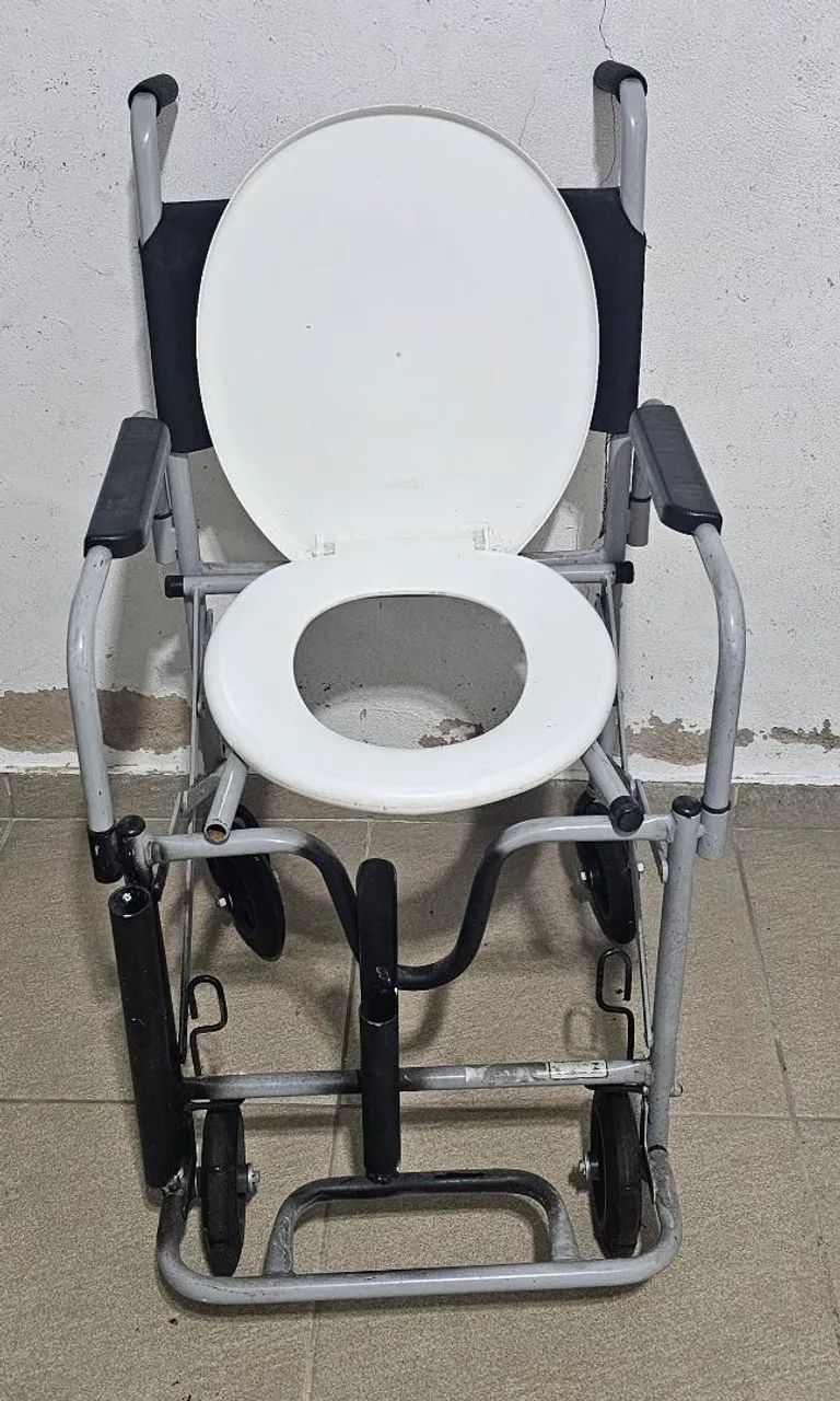 Cadeira de banho - Foto 2
