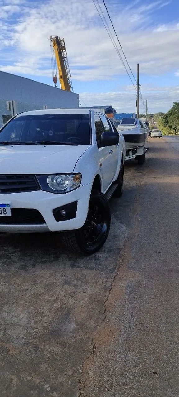 Mitsubishi L200 L200 Triton GLX 3.2 CD TB Int.Diesel Mec 2015