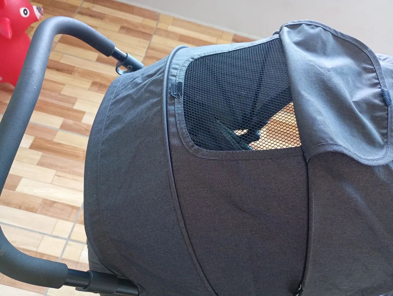 Vendo carrinho de bebê da Cosco - Foto 3