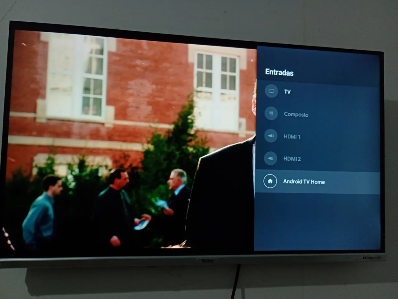 Vende-se smart TV Philco 32 polegadas - Foto 2