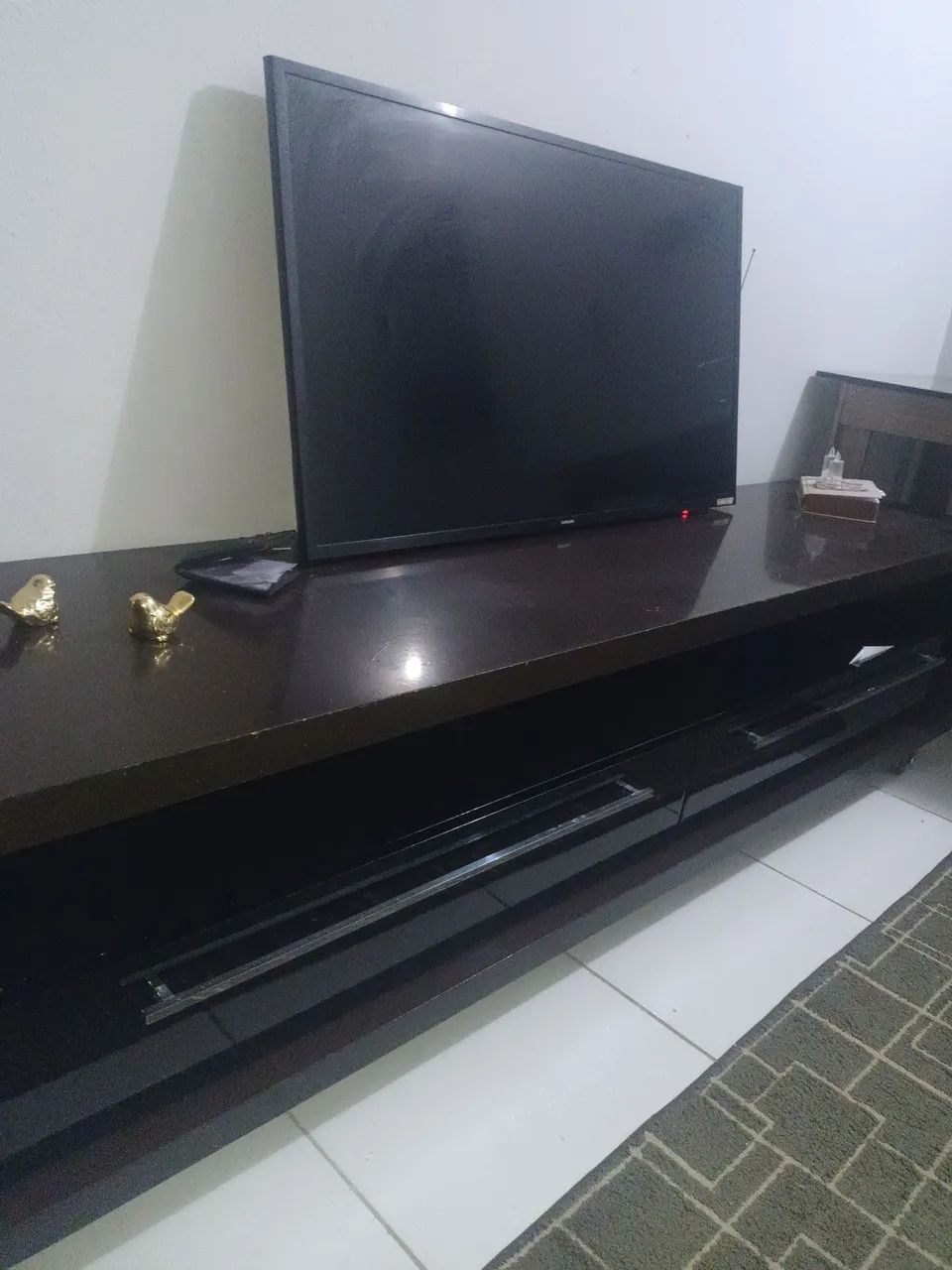 Vendo rack de madeira muito boa - Foto 3