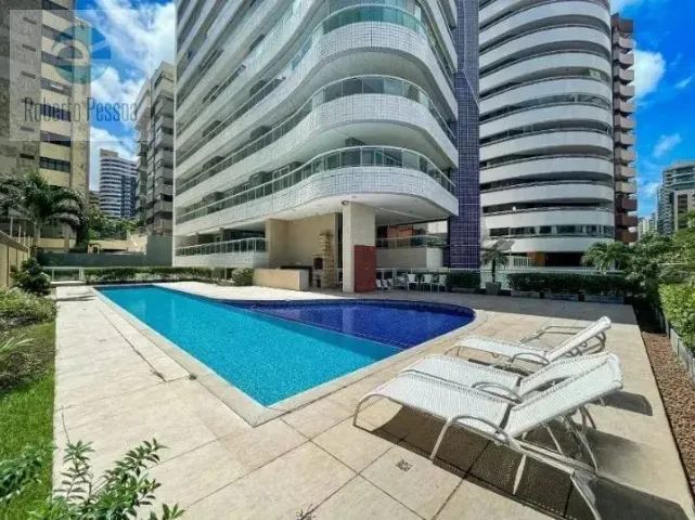 Apto com três suítes - Meireles -260m²