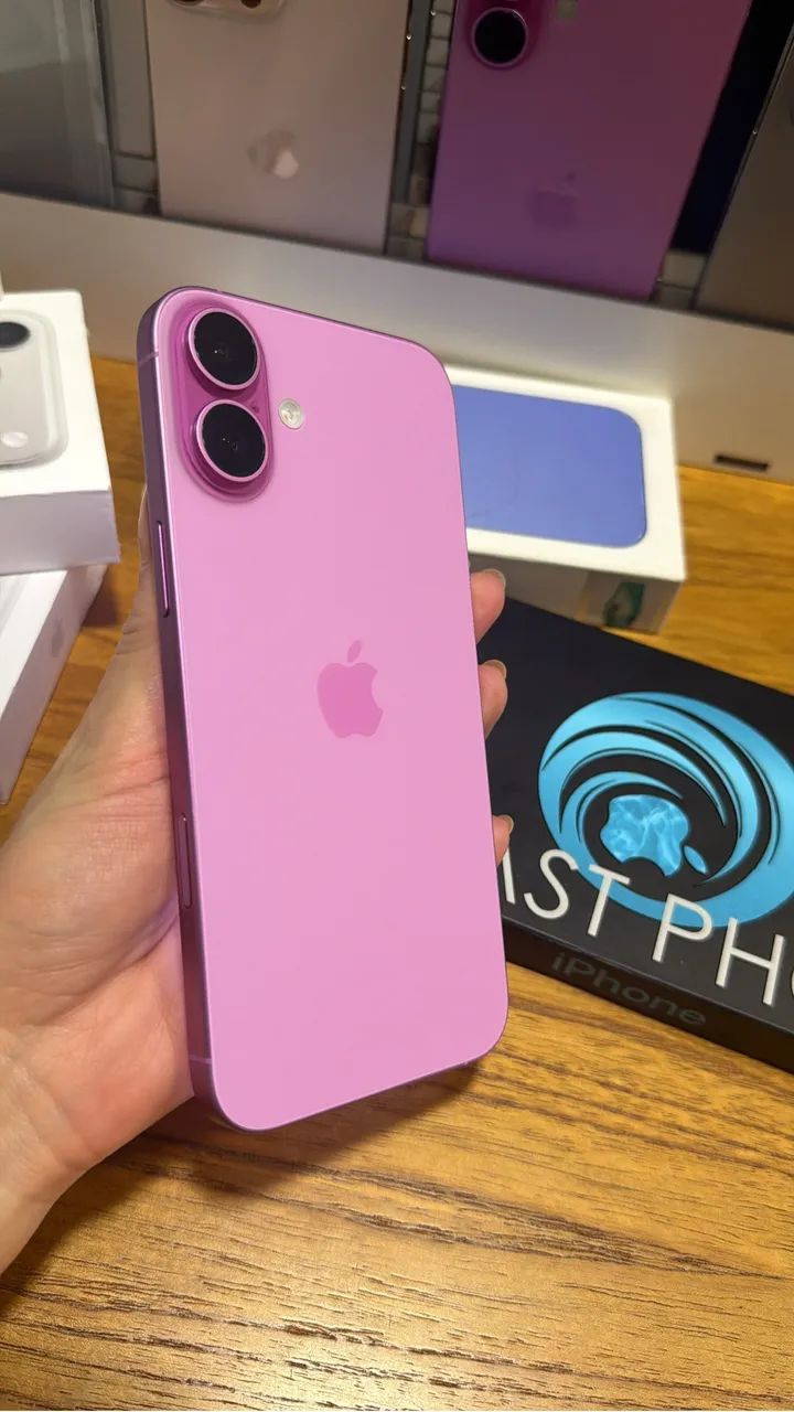 iPhone 16 Plus