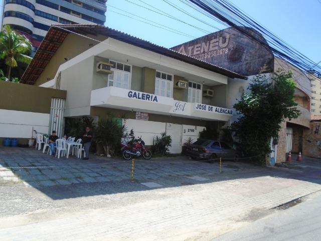 Casa Dupléx de Esquina, 20m X 32m, Av. Engenheiro Santana Jr para Fins Comerciais