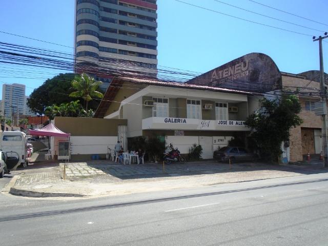 Casa Dupléx de Esquina, 20m X 32m, Av. Engenheiro Santana Jr para Fins Comerciais - Foto 2