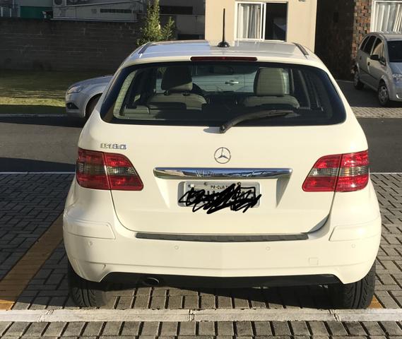 B180 Mercedes Benz 1.7 2011 Branca-Troco Maior Valor