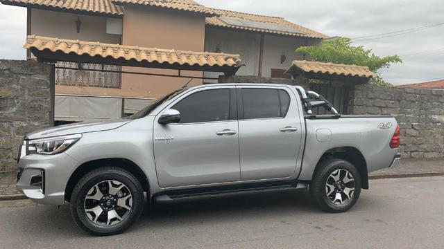 Toyota Hilux SRX