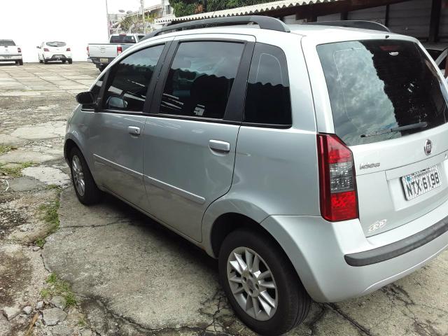 Automóvel - Foto 2